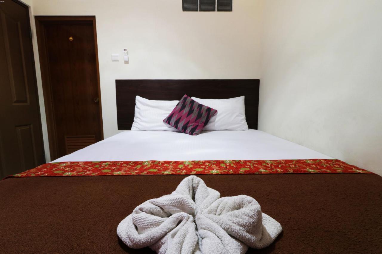 Hotel Bantal Guling Pasar Baru Bandung Exterior foto